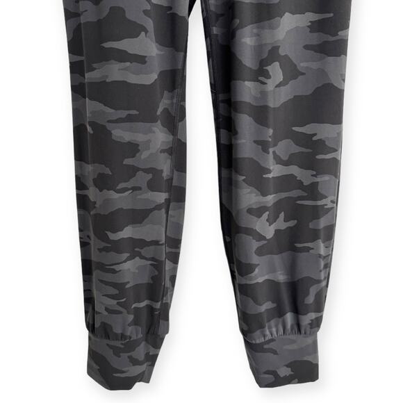 Athleta Gray Camo Salutation Jogger Soft and Stretchy Athleisure Women's Size S - Picture 4 of 9